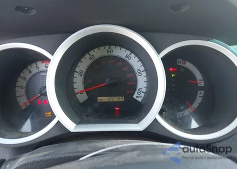 2015 Toyota Tacoma Base V6 из США, поврежденный, VIN 3TMLU4EN4FM185236